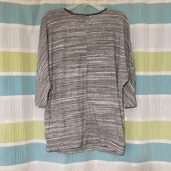 Three Dots Heathered V-Neck Top Silk Trim Sz Large - Picture 6 of 9